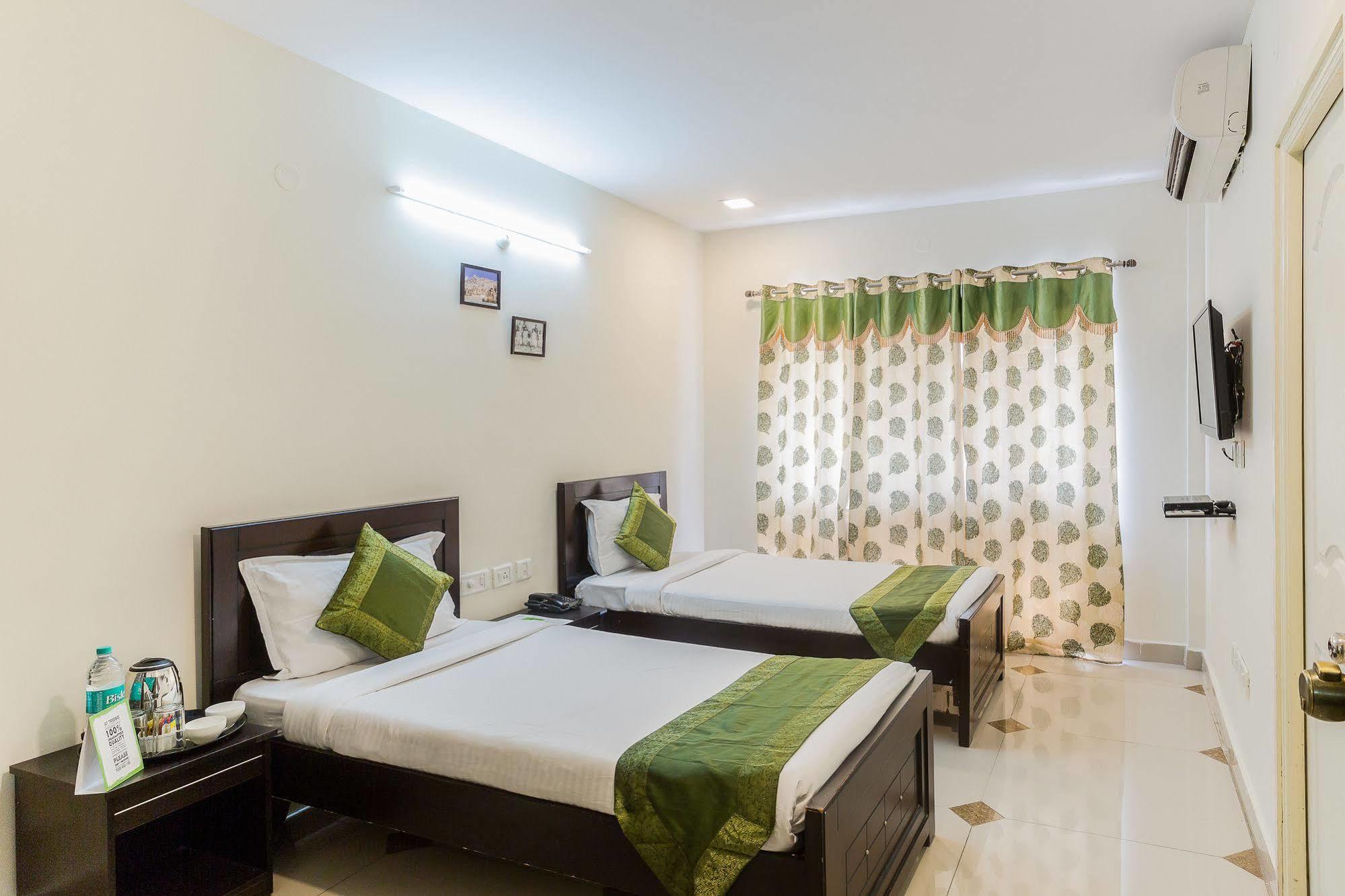 Hotel Treebo Srico, Banjara Hills Hajdarábád Exteriér fotografie