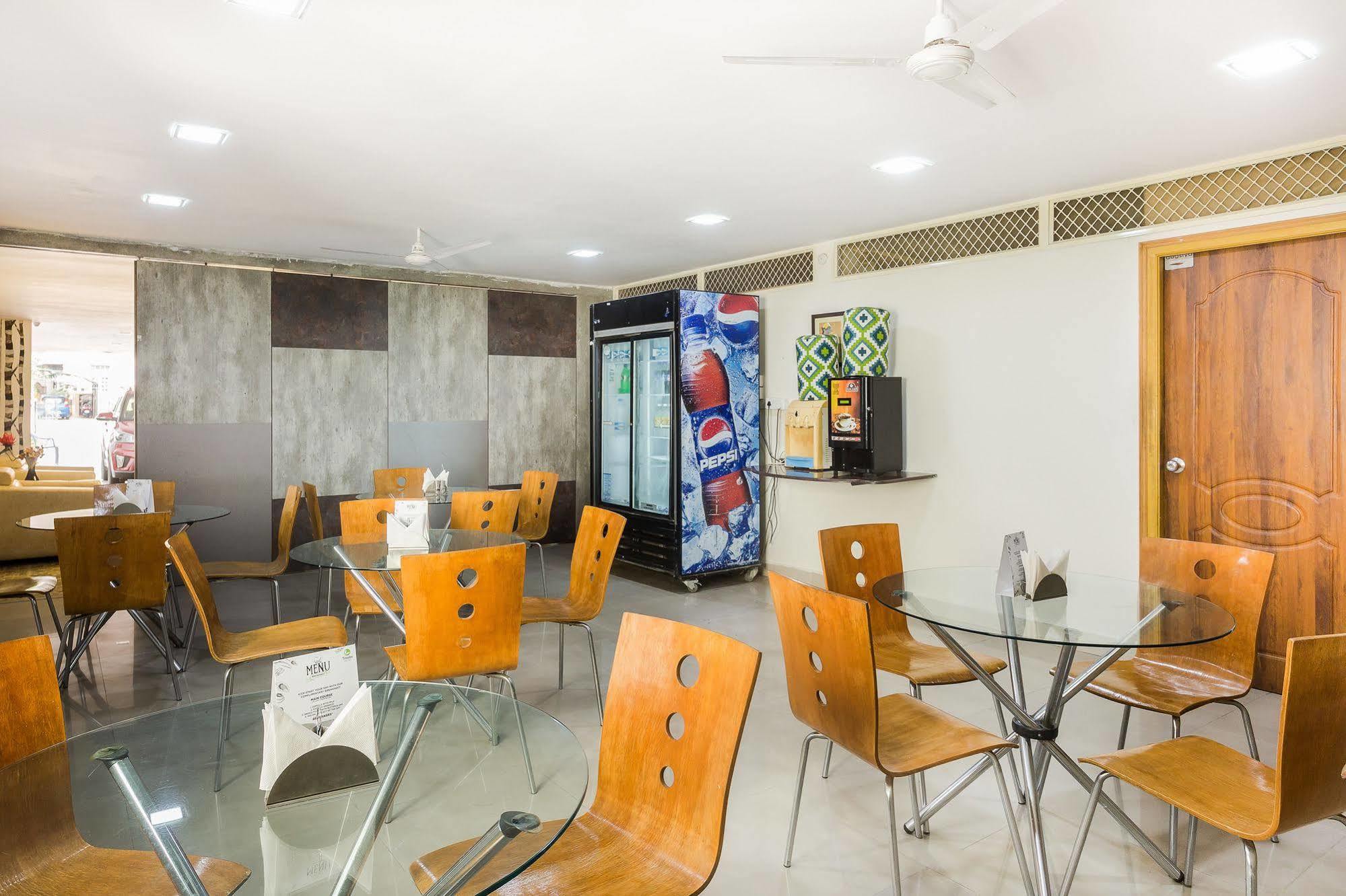 Hotel Treebo Srico, Banjara Hills Hajdarábád Exteriér fotografie